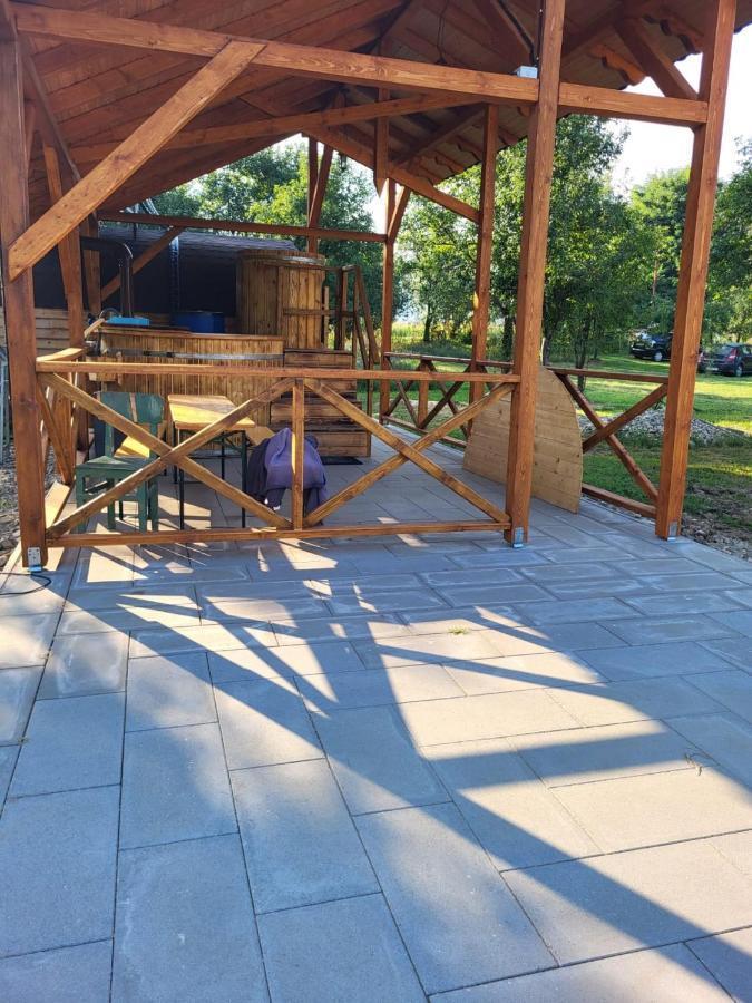 Отель Cristel Casuta Fara Ganduri Mesentea Экстерьер фото